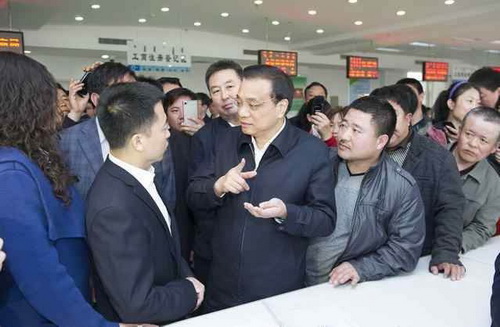 李克强在赤峰考察简政放权