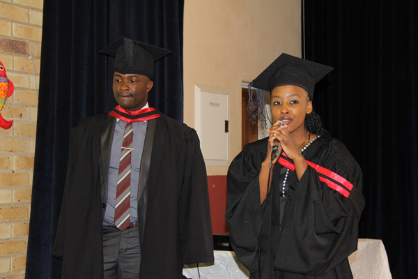 ѧ�������ڽ�ҵ��ʽ�Ϸ��ԡ������ձ����� ������