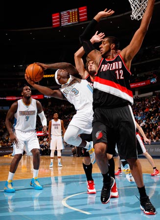 ����ʱ��11��12�գ�������Ա��ɭ��ǰ���ڱ�����Ͷ�������գ���2014��2015����NBA����������ְҵ�������������У������������߶ӿͳ���130��113սʤ������ӡ��»��緢