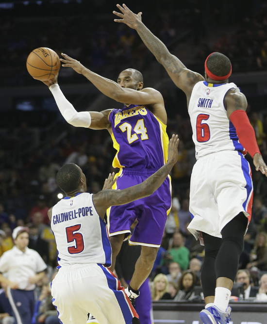 ����ʱ��12��2�գ���2014-2015����NBA�������У���ɼ�����˶ӿͳ���106��96սʤ�����ɻ����ӡ����Ǻ��˶���Ա�Ʊȣ��У��ڱ����д���ͼƬ���»��緢