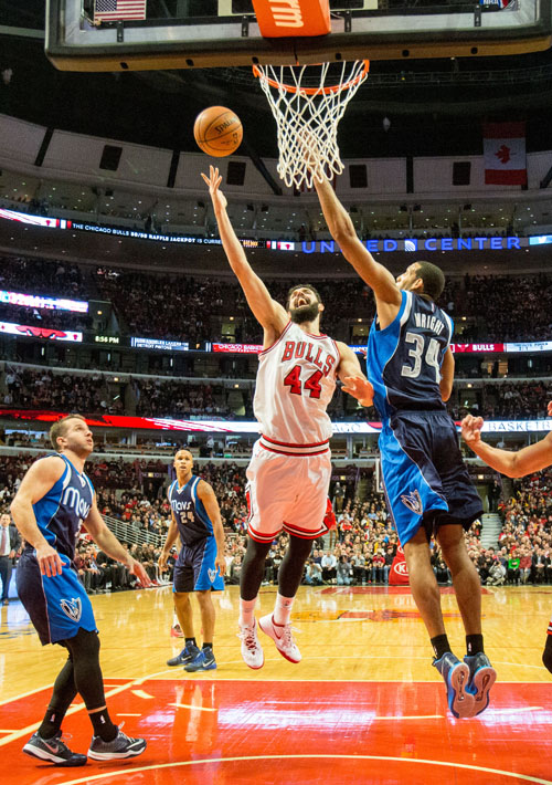 ����ʱ��12��2�գ���2014-2015����NBA�������У�����˹Сţ�ӿͳ���132��129սʤ֥�Ӹ繫ţ�ӡ����ǹ�ţ����Ա���޵��棨�������ڱ����������÷֡���Ӱ���»������ ����