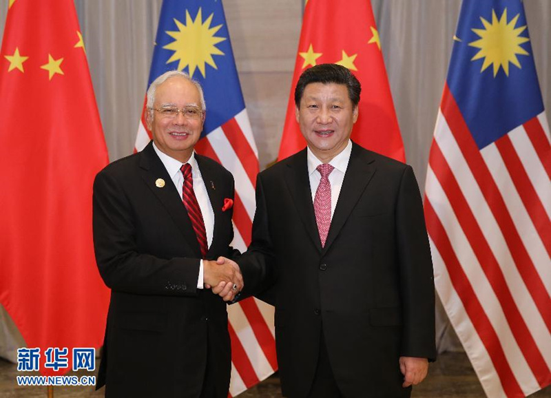 3月27日，国家主席习近平在海南省博鳌国宾馆会见马来西亚总理纳吉布。 新华社记者 丁林 摄