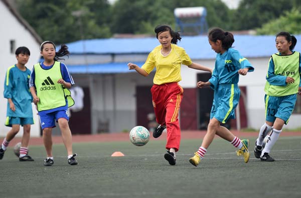 在2014年全国青少年校园足球训练营暨全国青少年u12锦标赛上,这支少年