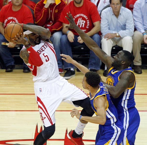 ʱ525գʿԱ֣ңͶѿУڱзػԱʷ˹գ20142015NBAְҵĳУ˹ػ128115սʤʿӣȷְΪ13»緢㣩