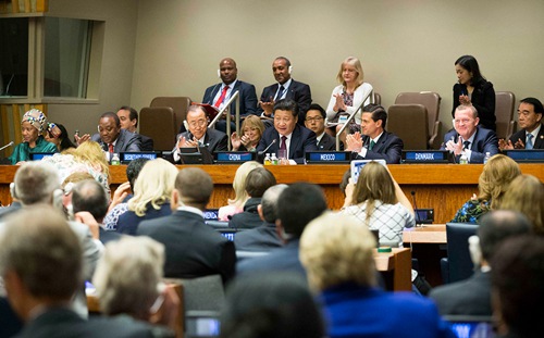 9月27日，国家主席习近平在纽约联合国总部出席并主持全球妇女峰会。习近平在开幕式上发表题为《促进妇女全面发展　共建共享美好世界》的重要讲话。新华社记者 黄敬文 摄