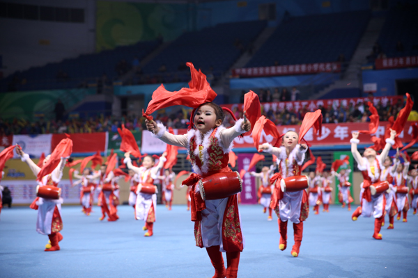 12��13�գ���������ʡ�����о������Ŀ�Сѧ��Сѧ���ڿ����ļ������ı����С���Ӱ��������