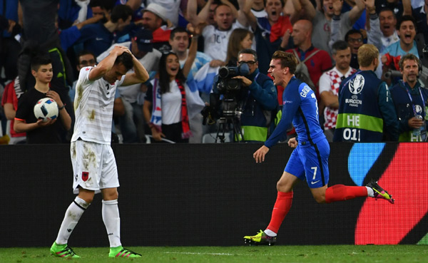 ����ʱ��6��15�գ���������Ա�����������ң��ڱ�������ף����     ���գ��ڷ����������е�2016��ŷ�ޱ�С����A������У���������2��0սʤ���������Ƕӡ�     �»��������ϣ����