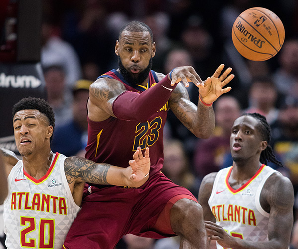 ����ʱ��11��5�գ���ʿ����Աղķ˹���У��ڱ����д���   ���գ���2017��2018������ְ����NBA���������У�����������ʿ��������115��117��������������ӥ�ӡ�   �»��緢