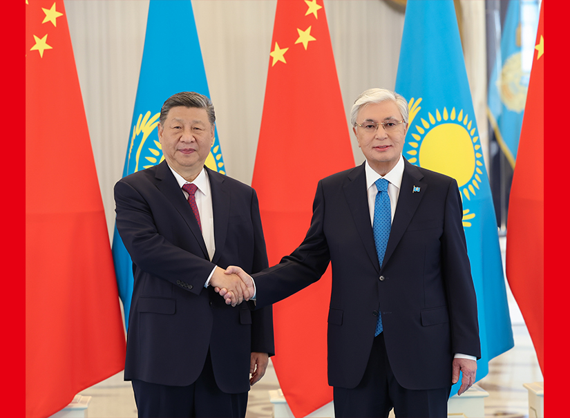 习近平同哈萨克斯坦总统托卡耶夫会谈