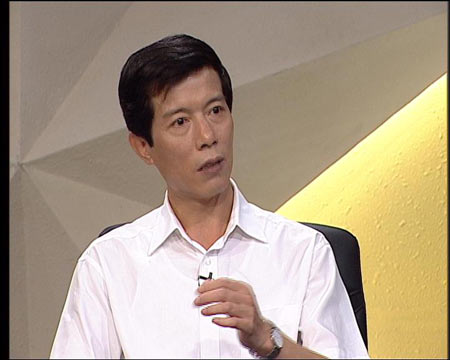 图片说明:国家地震局局长陈建民