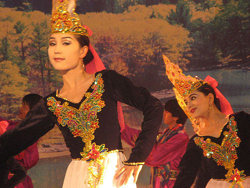 二道桥唱响新疆民族商业发展之歌