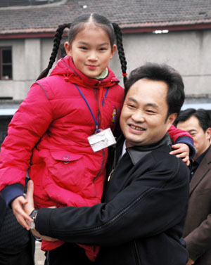 ... 市民自发为前市委书记张文雄送行背后--时政--人民网