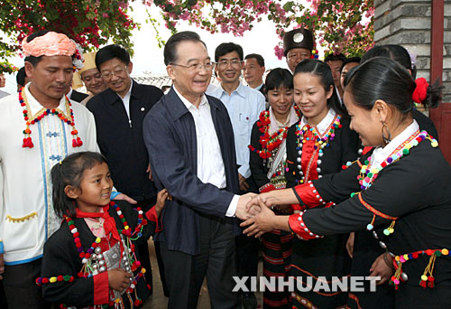 中国景颇族人口_...新闻频道 手机搜狐西山乡是我国景颇族聚居人口最多和比例(2)