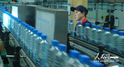 乌鲁木齐社会秩序进一步好转 95%公交车上线