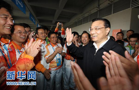 李克强在广东考察:粤语祝福恭喜发财 (3)