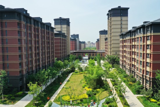 2023年5月10日，雄安新区容东片区南文营社区一景（无人机照片）。 新华社记者 牟宇 摄