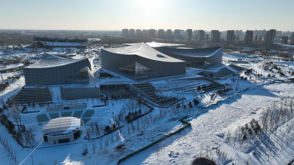 新近落成開放的北京城市副中心三大文化建筑。 新華社記者 彭子洋 攝